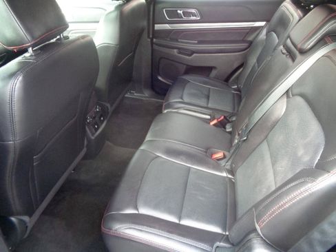 Used 2018 Ford Explorer Sport w/ Equipment Group 401A AWD/4WD image 29