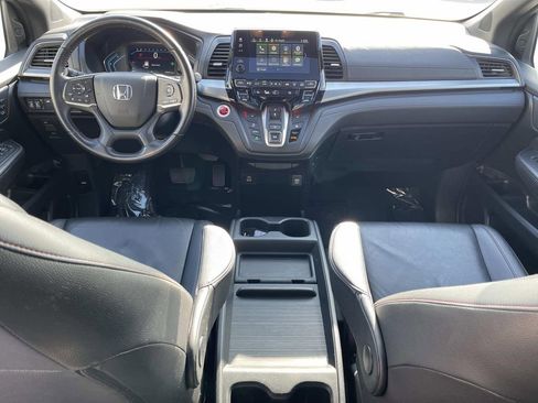 Used 2023 Honda Odyssey Sport image 16
