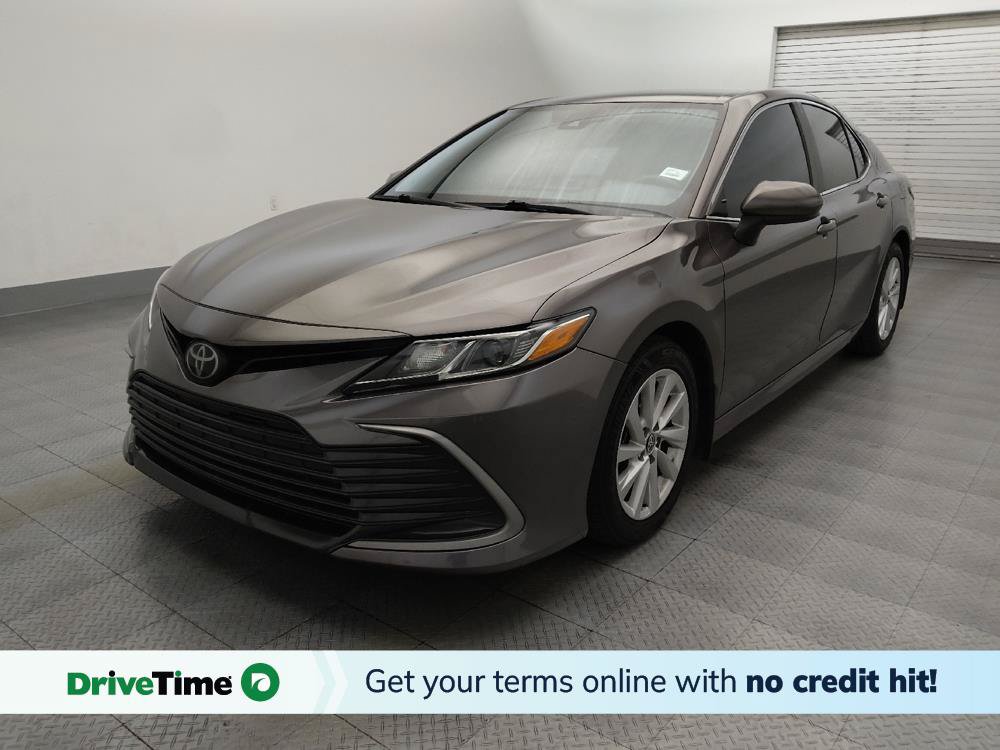 Used 2022 Toyota Camry LE FWD image 1