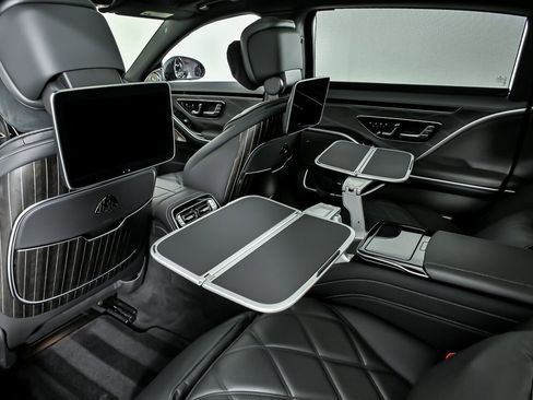 Used 2024 Mercedes-Benz Maybach S 680 4MATIC image 27