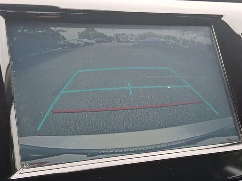 Used 2019 Toyota Camry SE FWD image 19