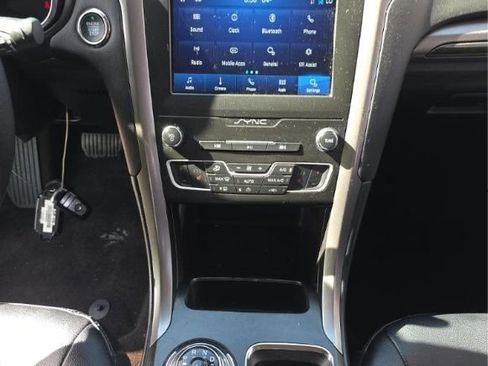 Used 2020 Ford Fusion SEL image 7