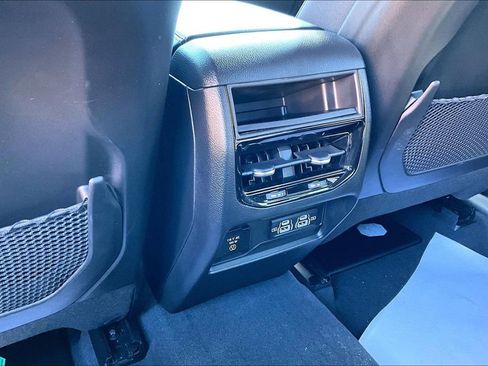 Used 2023 Jeep Grand Cherokee Altitude AWD/4WD image 30