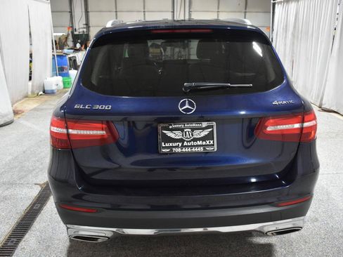 Used 2019 Mercedes-Benz GLC 300 4MATIC image 5