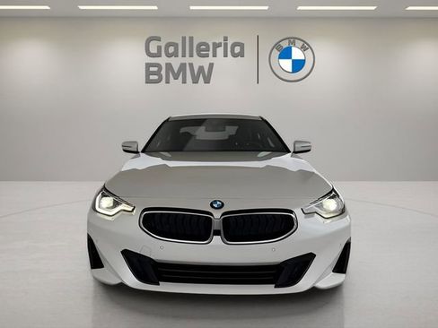 Used 2023 BMW 230i Coupe w/ Premium Package image 3