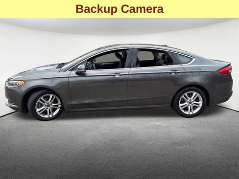 Used 2018 Ford Fusion SE image 6