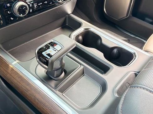 New 2026 Chevrolet Silverado 1500 High Country AWD/4WD image 18