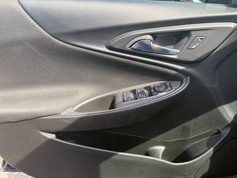 Used 2022 Chevrolet Malibu LT FWD image 21