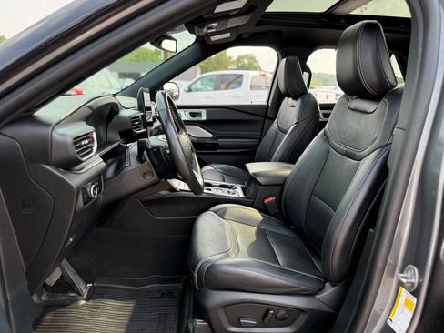 Certified 2023 Ford Explorer ST w/ Technology Package AWD/4WD image 13