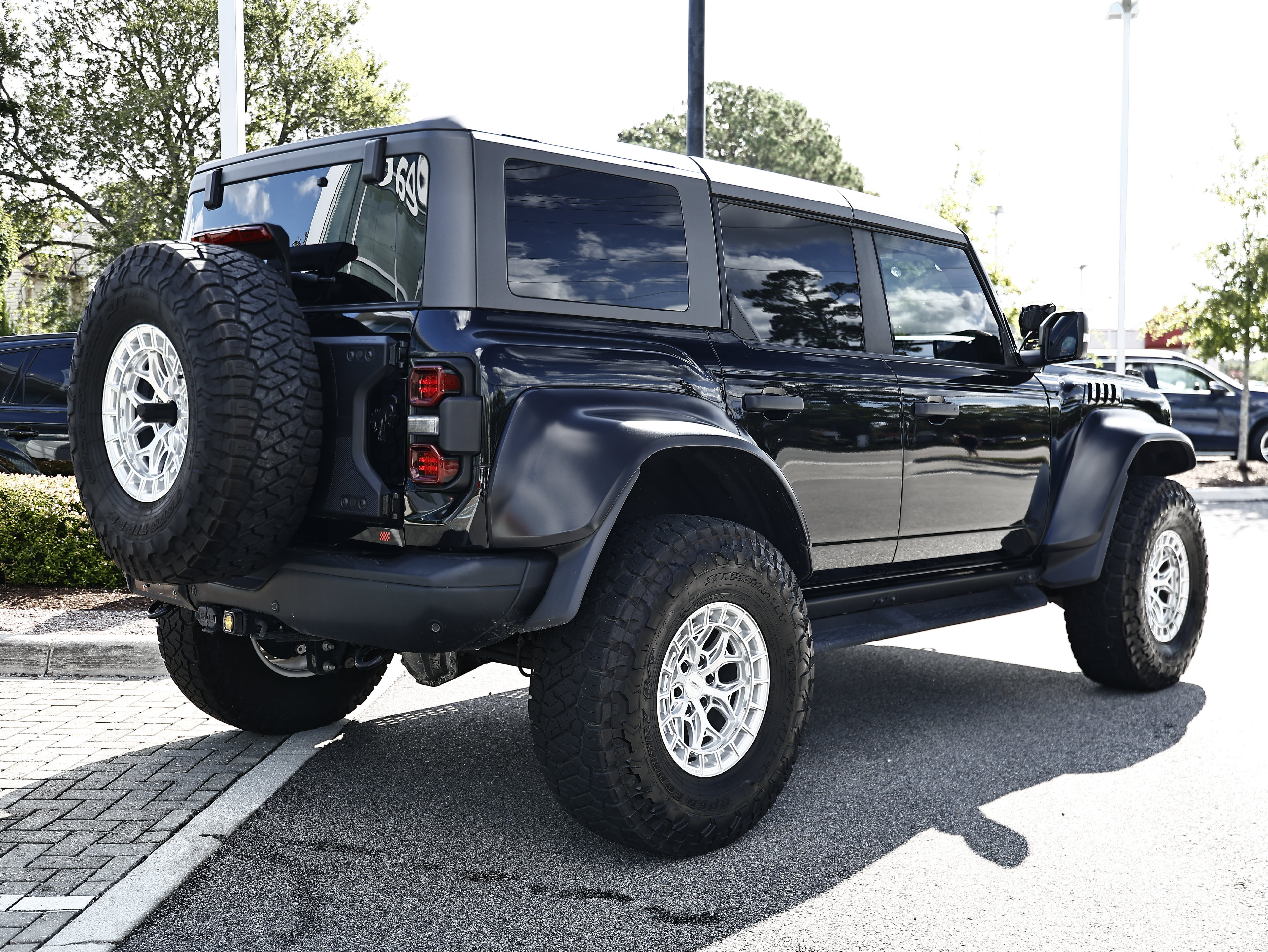 Used 2023 Ford Bronco Raptor AWD/4WD image 8