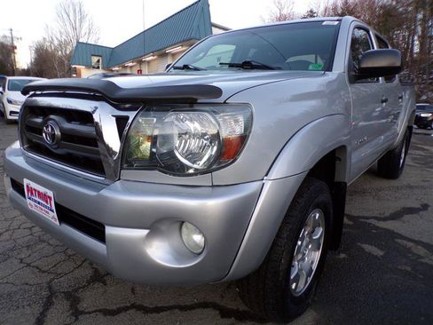 Used 2009 Toyota Tacoma PreRunner image 3