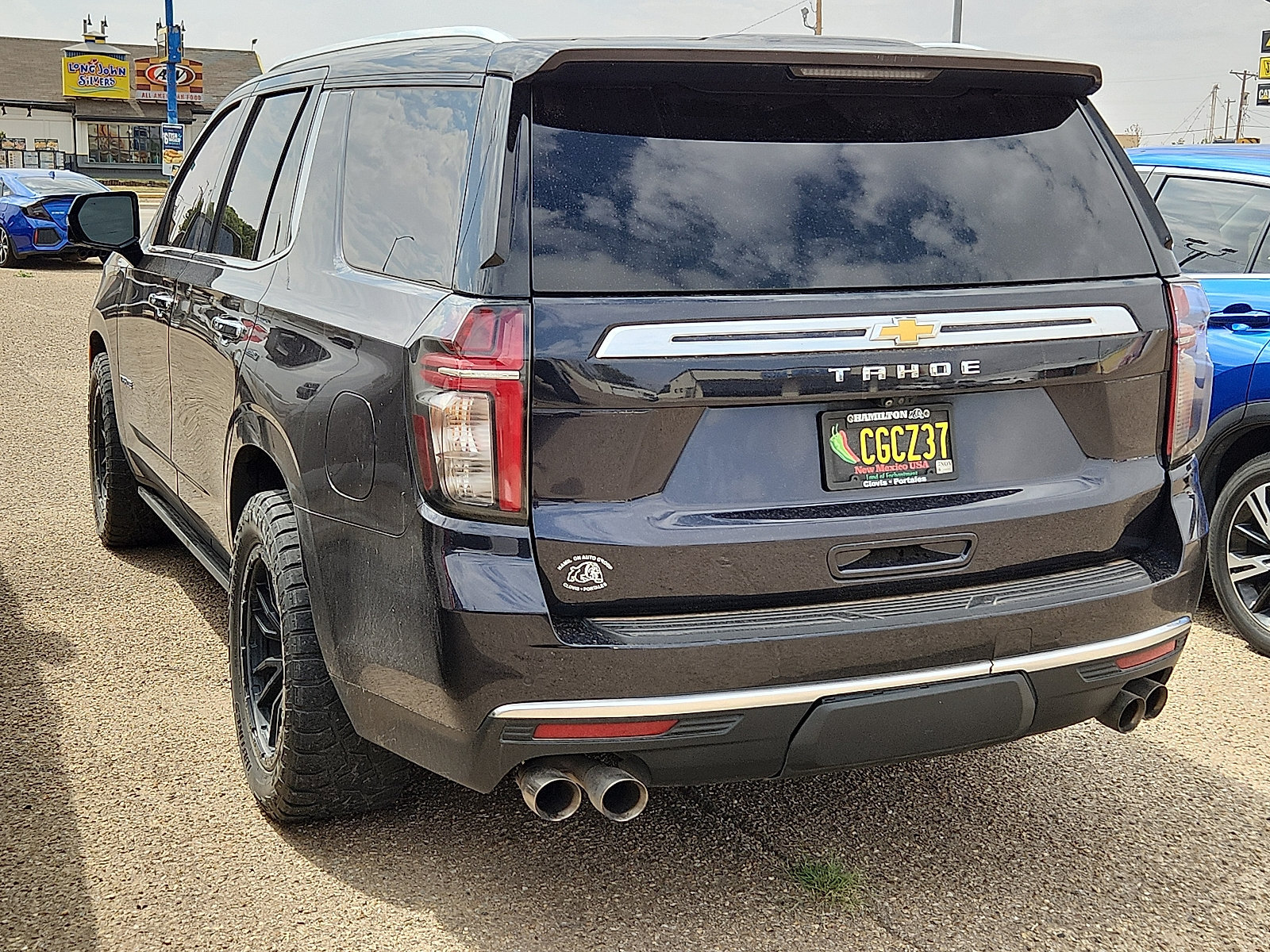 Used 2022 Chevrolet Tahoe High Country AWD/4WD image 2