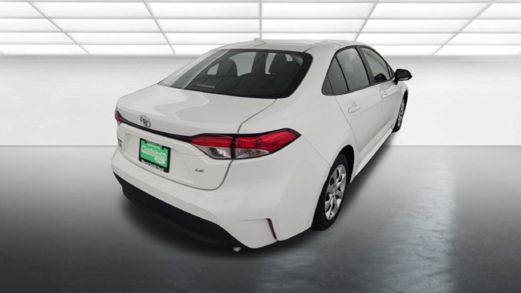 Used 2024 Toyota Corolla LE FWD image 7