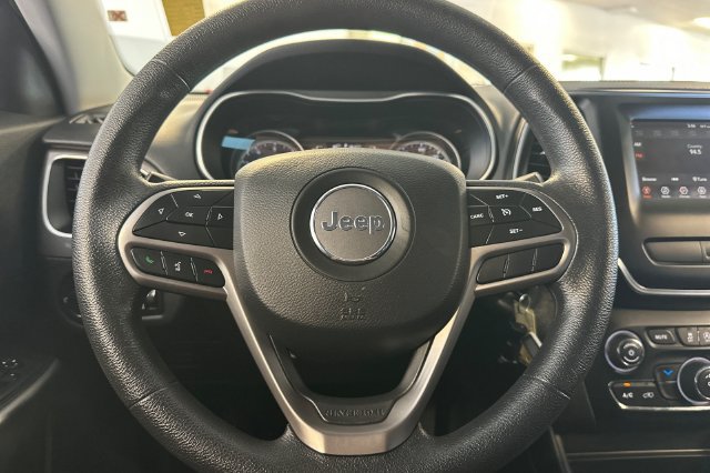 Used 2019 Jeep Cherokee Latitude w/ Popular Appearance Group FWD image 25
