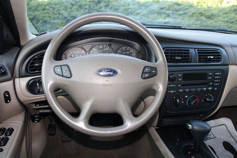 Used 2001 Ford Taurus SES FWD image 17