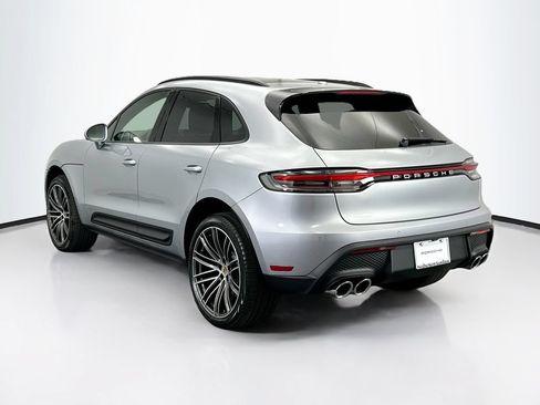 Used 2026 Porsche Macan AWD/4WD image 3