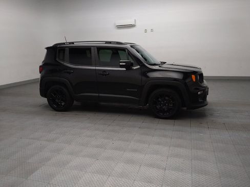 Used 2020 Jeep Renegade Altitude FWD image 11