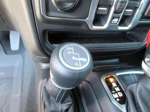 New 2026 Jeep Gladiator Sport image 25