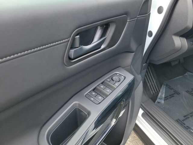 New 2026 Nissan Pathfinder SV FWD image 6