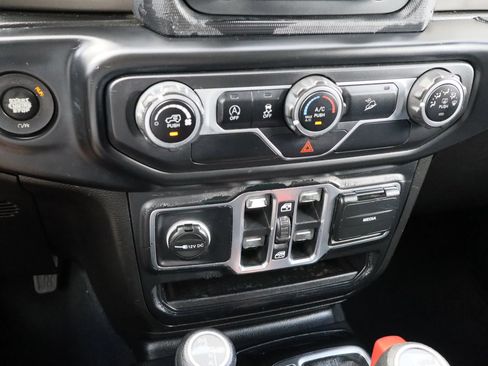 Used 2020 Jeep Wrangler Unlimited Sport S AWD/4WD image 15