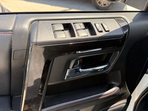 Used 2017 Toyota 4Runner TRD Pro AWD/4WD image 6