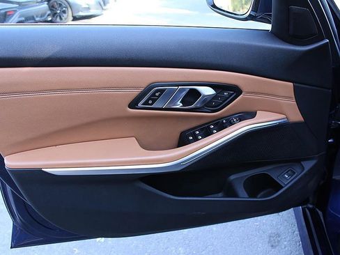 Used 2019 BMW 330i Sedan w/ Premium Package RWD image 8