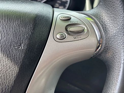 Used 2017 Nissan Murano S w/ Navigation Package image 14