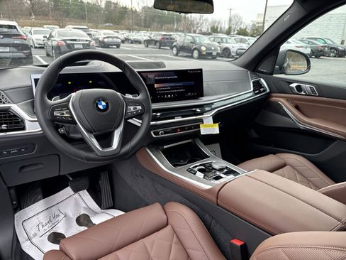 New 2026 BMW X5 xDrive40i w/ Climate Comfort Package image 11