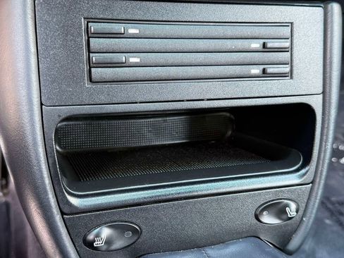 Used 2005 Porsche 911 Carrera image 24