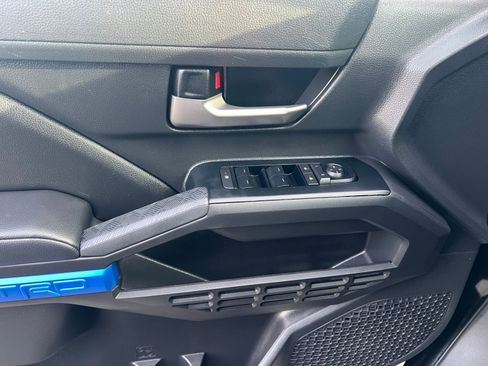 Used 2025 Toyota Tacoma TRD Off-Road image 20