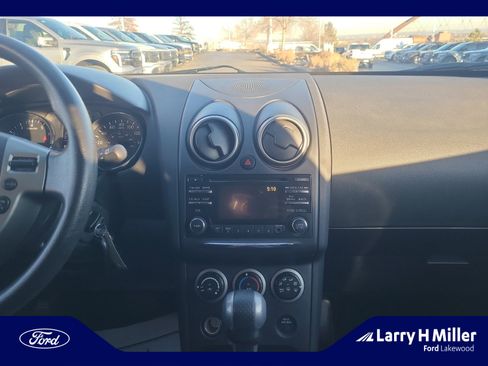 Used 2013 Nissan Rogue SV image 12