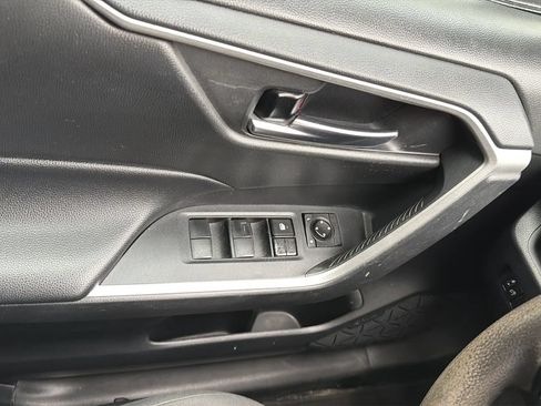 Used 2021 Toyota RAV4 XLE FWD image 22