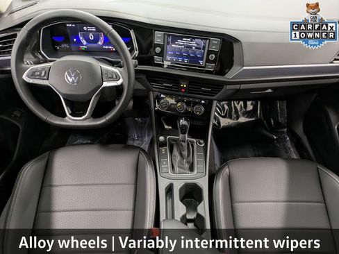 Used 2023 Volkswagen Jetta SE w/ Panoramic Sunroof Package FWD image 29