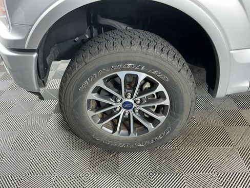 Used 2019 Ford F150 XLT w/ Equipment Group 302A Luxury AWD/4WD image 7