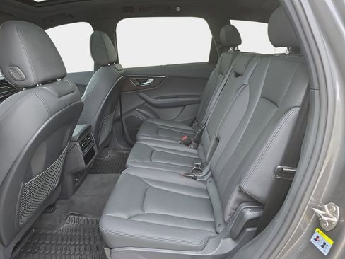 Used 2023 Audi Q7 3.0T Prestige w/ Prestige Package image 28