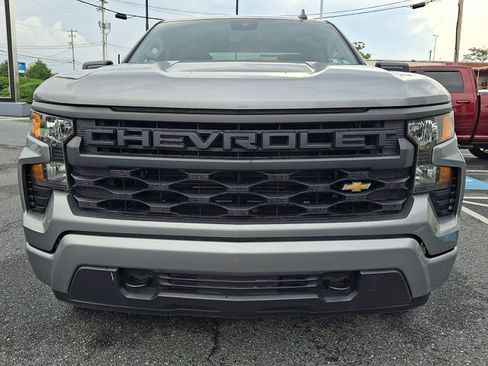Used 2023 Chevrolet Silverado 1500 Custom AWD/4WD image 2