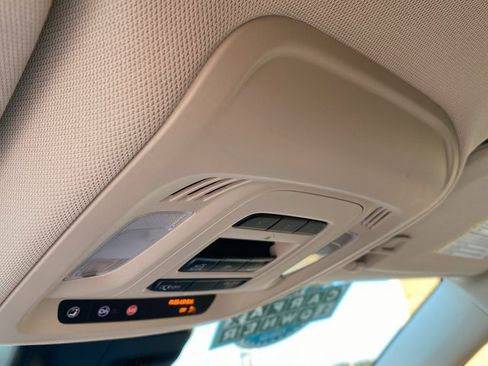 Used 2022 Buick Envision Avenir w/ Technology Package II image 27