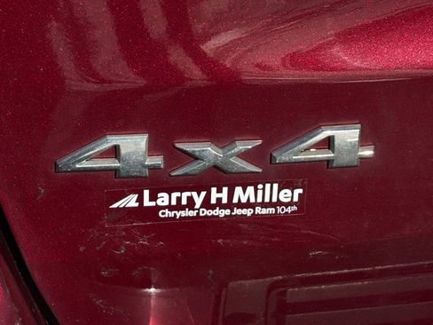 Used 2017 Jeep Grand Cherokee Laredo w/ Quick Order Package 23E image 32