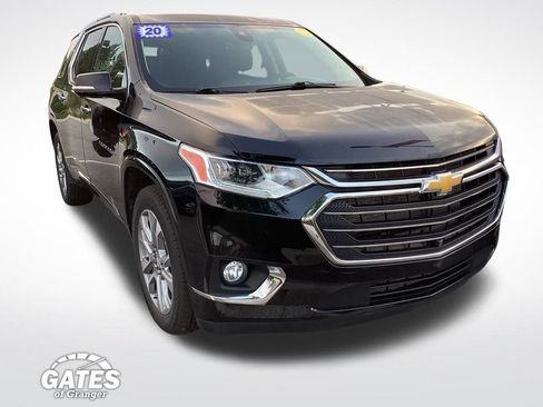 Used 2020 Chevrolet Traverse Premier w/ LPO, Floor Liner Package AWD/4WD image 1