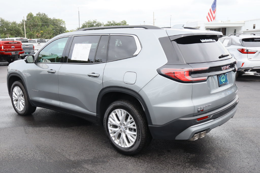 Certified 2026 GMC Acadia Elevation w/ Elevation Premium Package FWD image 7