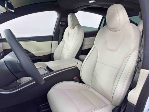 Used 2022 Tesla Model X Plaid image 42