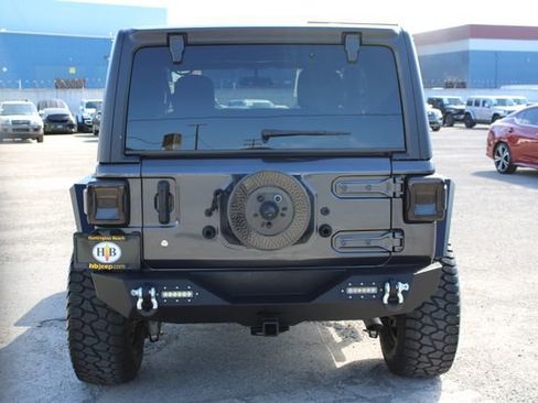Used 2020 Jeep Wrangler Sport image 6