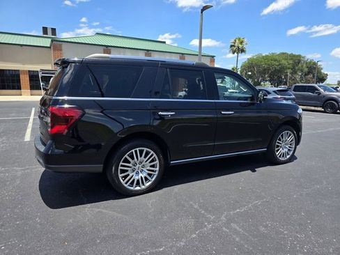 Used 2023 Ford Expedition Limited RWD image 5