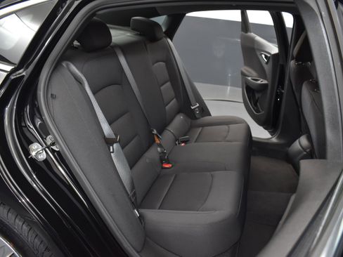 Used 2021 Chevrolet Malibu LS image 25