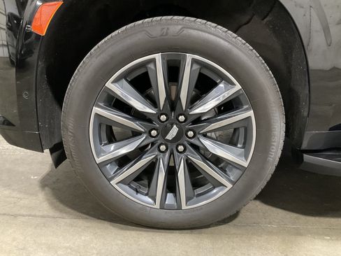 Used 2024 Cadillac Escalade Sport AWD/4WD image 9