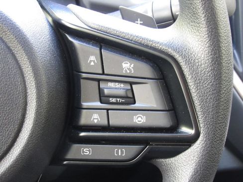 Used 2025 Subaru Crosstrek 2.5i Premium AWD/4WD image 24