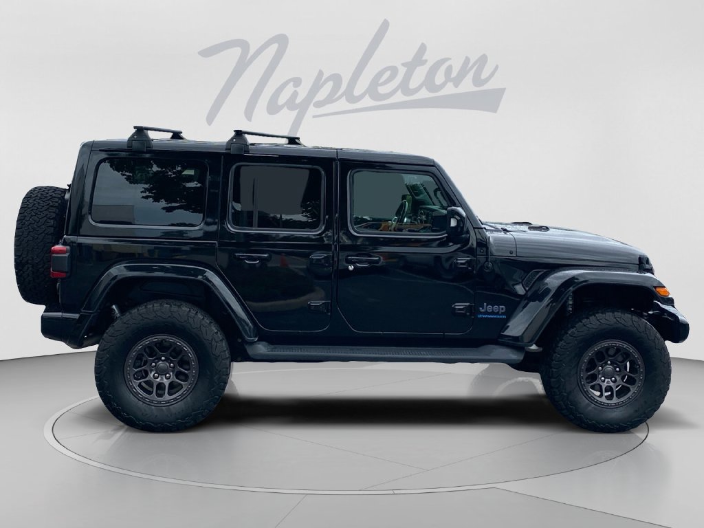 Used 2023 Jeep Wrangler Unlimited Sahara AWD/4WD image 7
