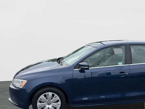 Used 2013 Volkswagen Jetta SE FWD image 27