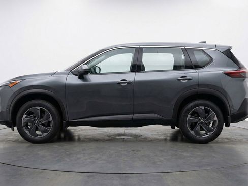 Used 2025 Nissan Rogue SV image 5