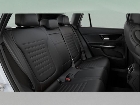 Used 2026 Mercedes-Benz GLC 43 AMG 4MATIC image 43